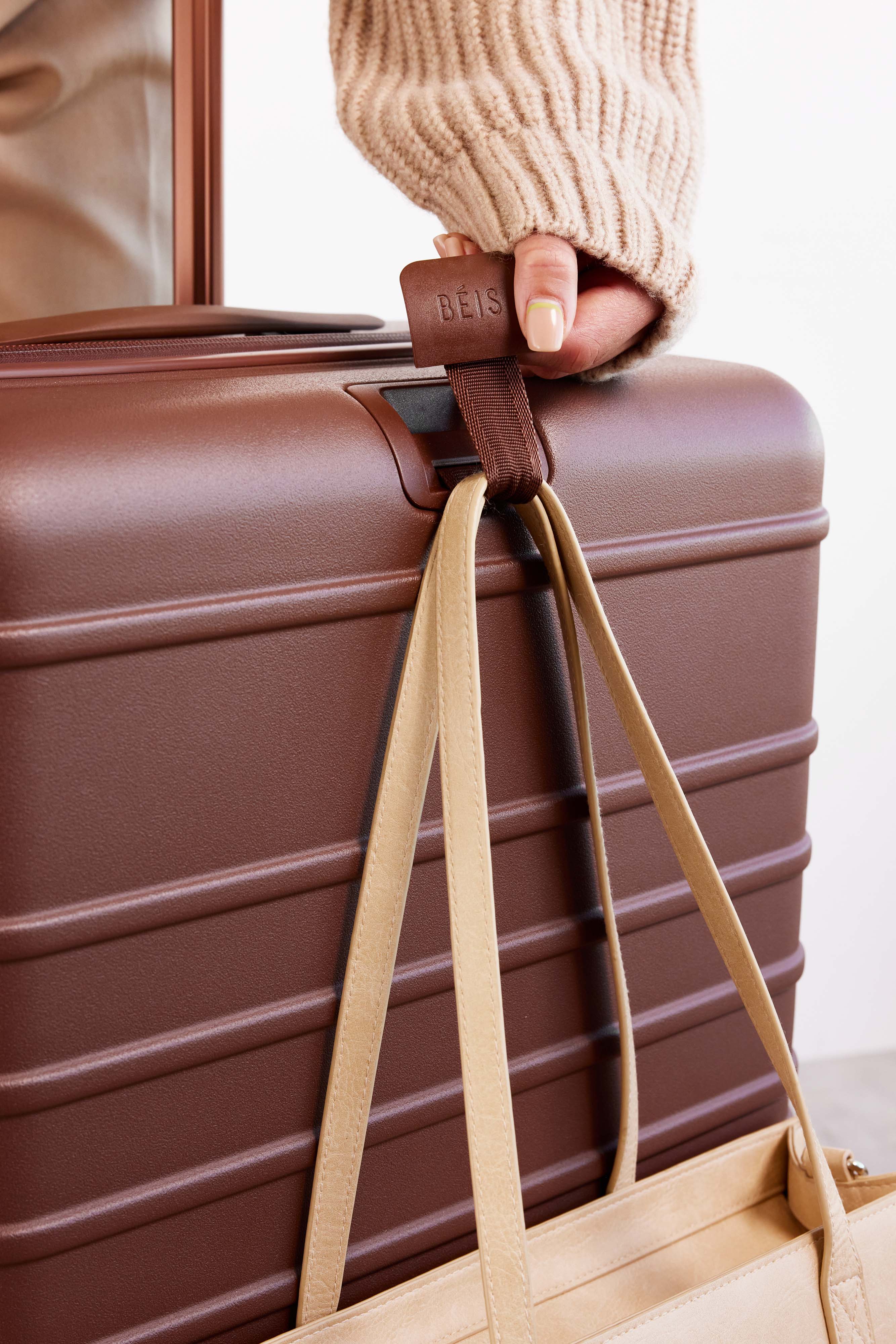 The Large Check-In Roller in Maple - Image 7
